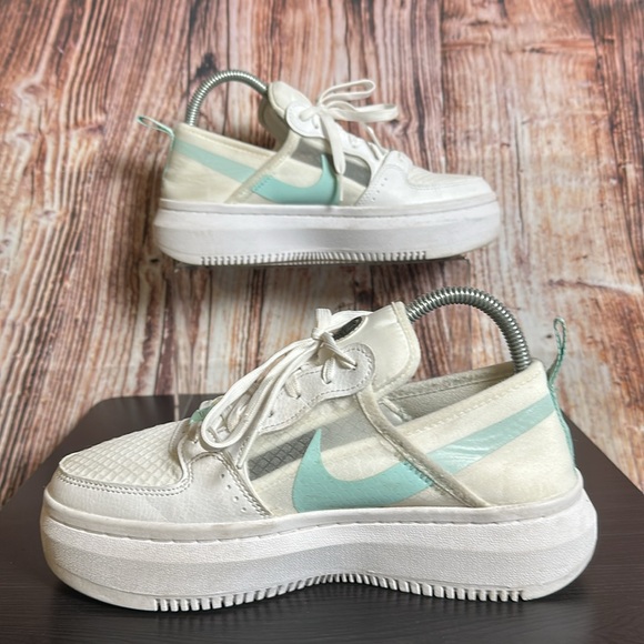 Nike Court Vision Alta Platform Sneakers Womens Sz 8.5 - Picture 2 of 8